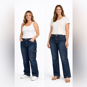 (O10)Women’s stylish jeans Size XL OR 16W .. pockets on legs like cargo.